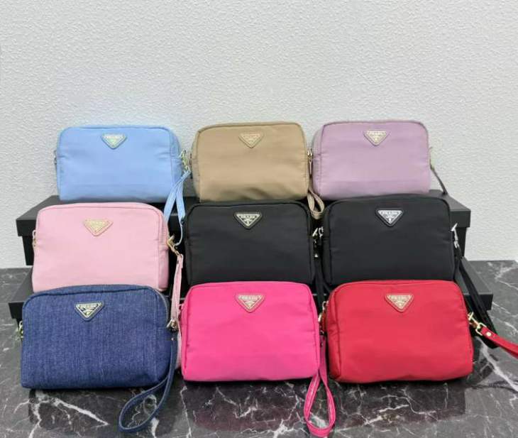Picture of Prada Wallets _SKUfw195898333fw